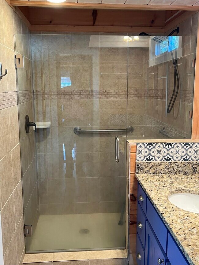 Building Photo - 95 Vista Pond Lane-SIMPLE LIFE, THE VILLAG...