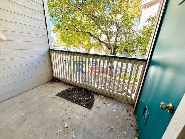 Building Photo - 8416 Pebble Creek Way