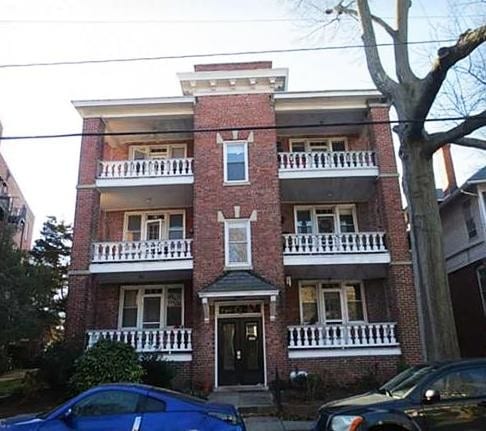 Primary Photo - 1009 Brandon Ave