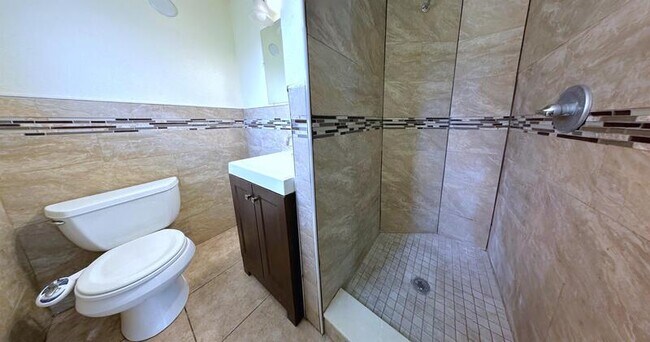 Building Photo - 4041 67th Ave N