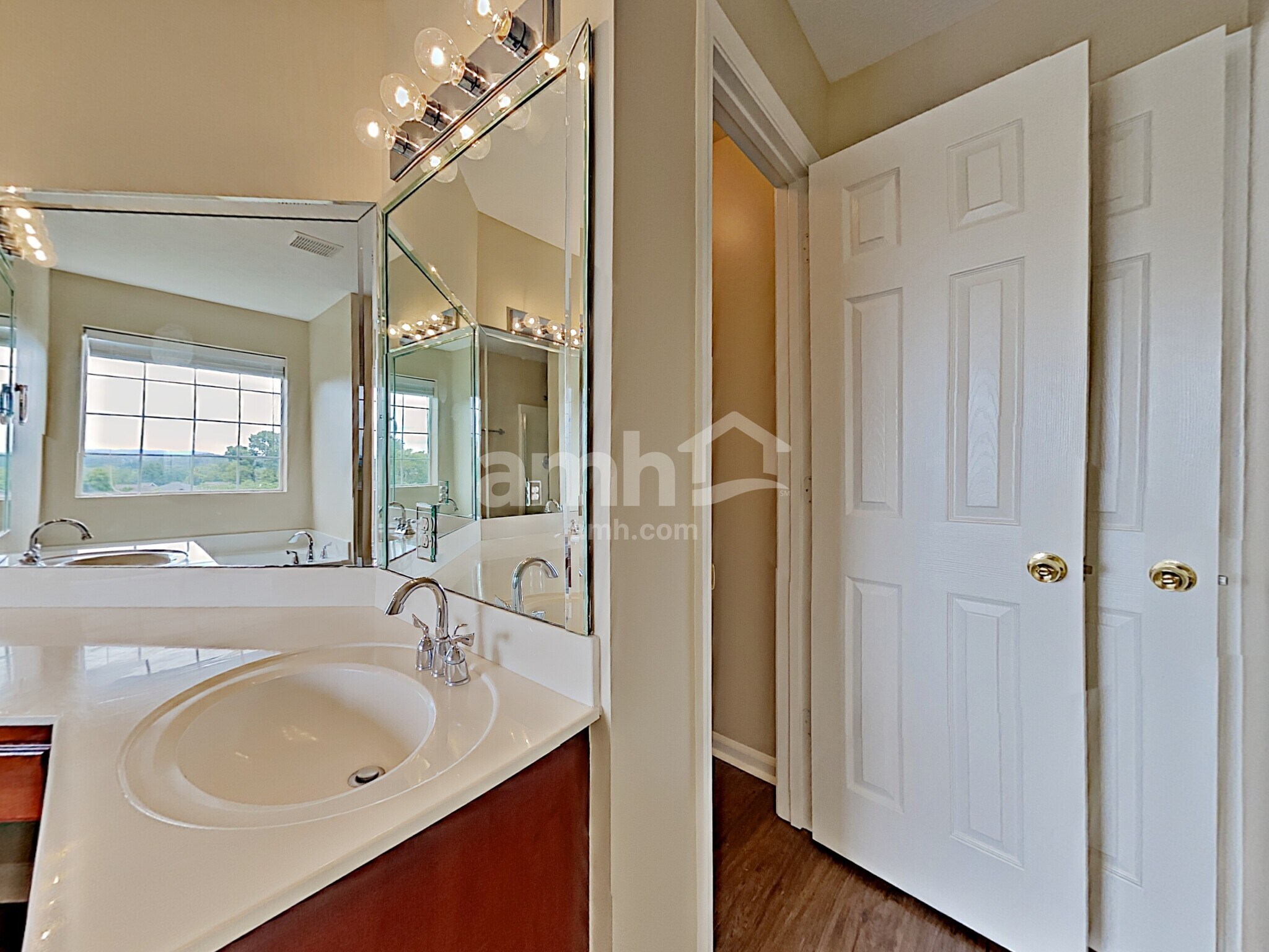 Building Photo - 221 Scarlet Ridge Ct