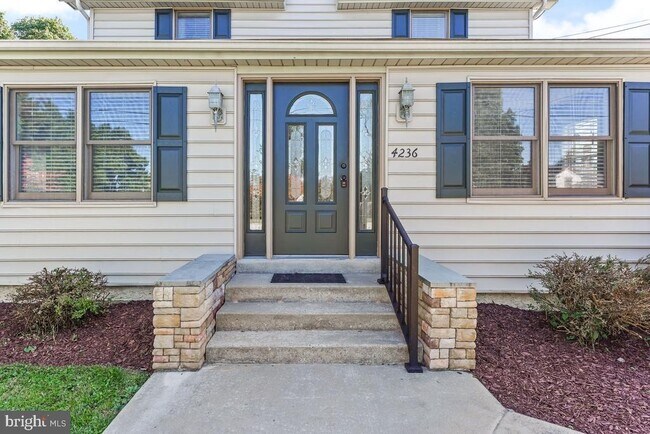 Building Photo - 4236 Florida Ave