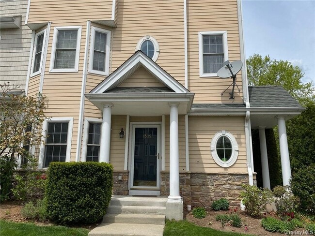 Building Photo - 1309 Half Moon Bay Dr