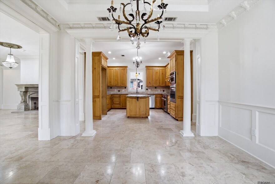 Building Photo - 926 Crown Alley