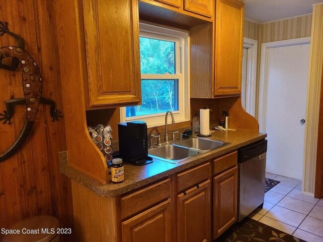 Building Photo - 212 Gainey Ln