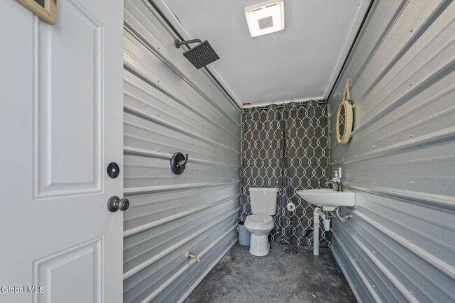 Building Photo - 217 Meade Rd