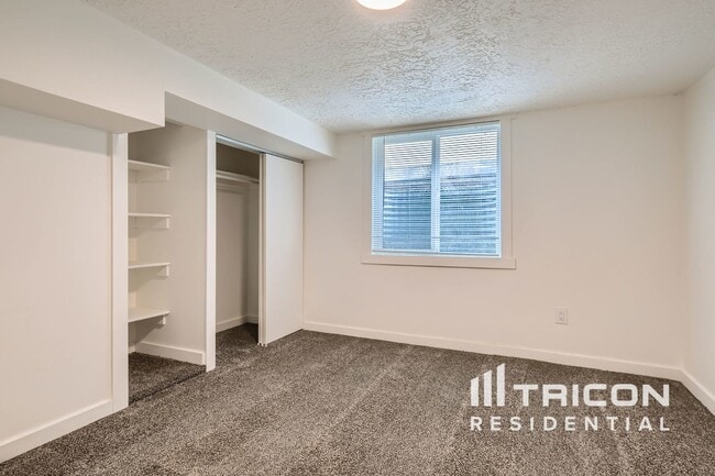 Building Photo - 1335 W 800 S