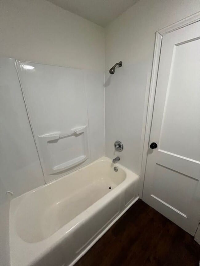 Building Photo - Newly Remodeled 2/1 Single Family House in Spartanburg!!