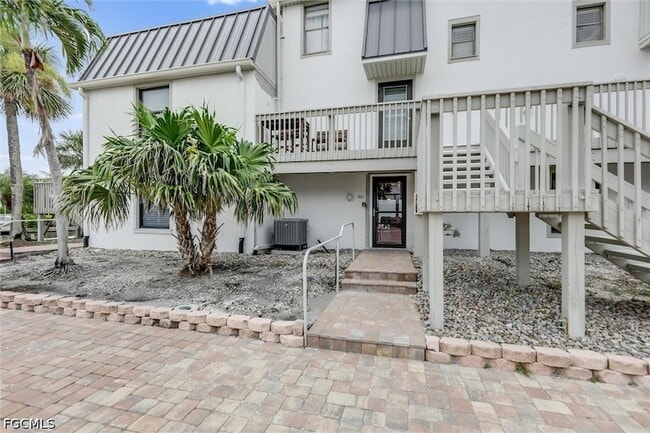 Building Photo - 760 Sextant Dr