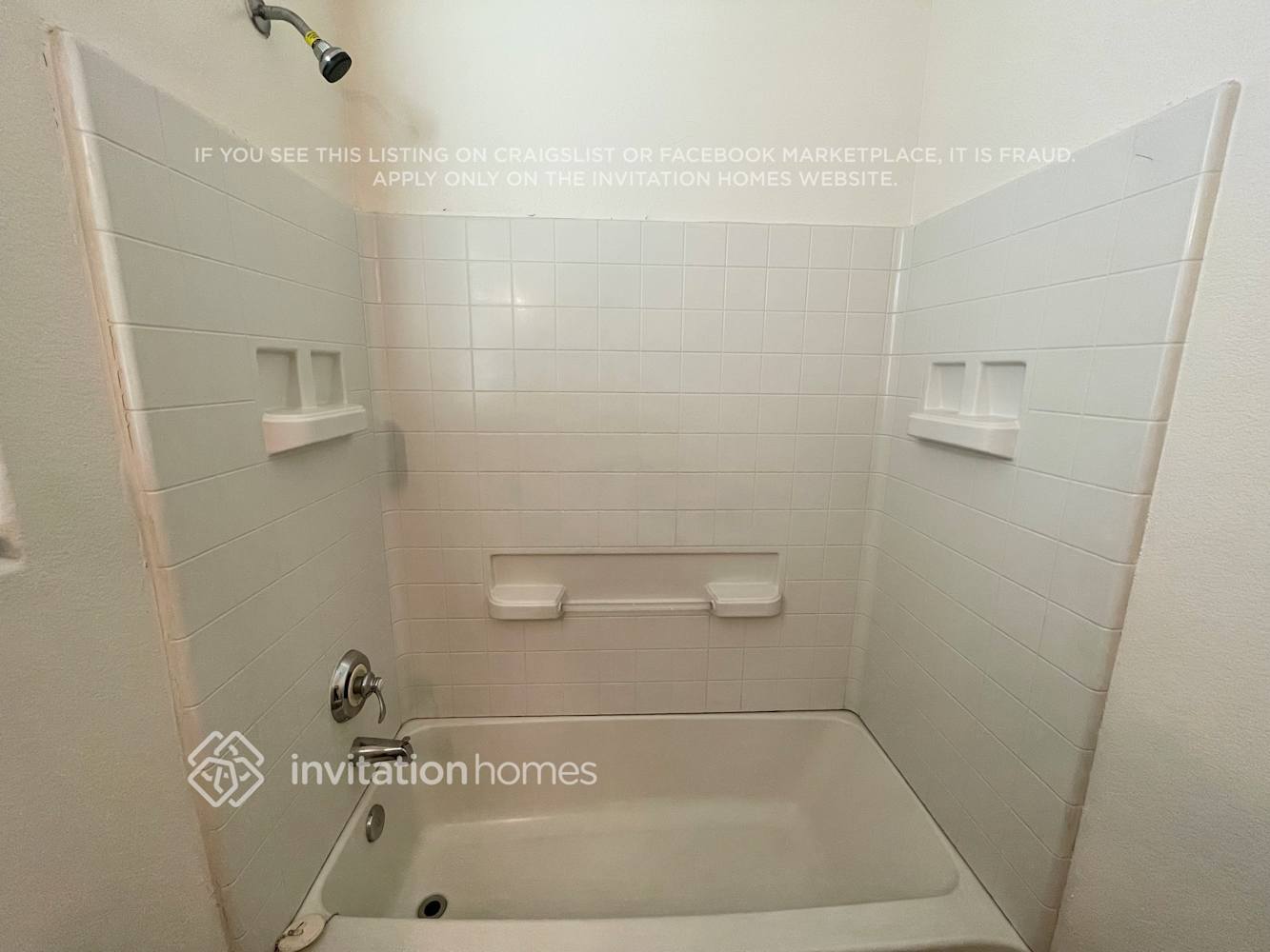 Building Photo - 7584 La Mancha Way