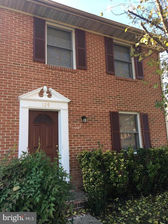 Primary Photo - 129 Farrell Ln