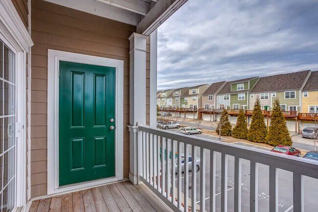 Outdoor Deck - 8401 Callabee Way