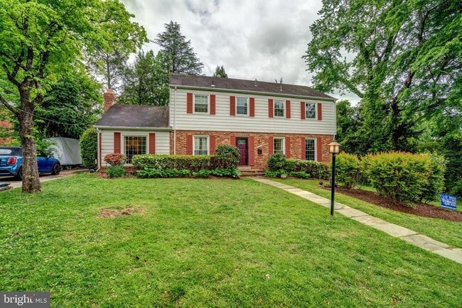 Building Photo - 7525 Cayuga Ave