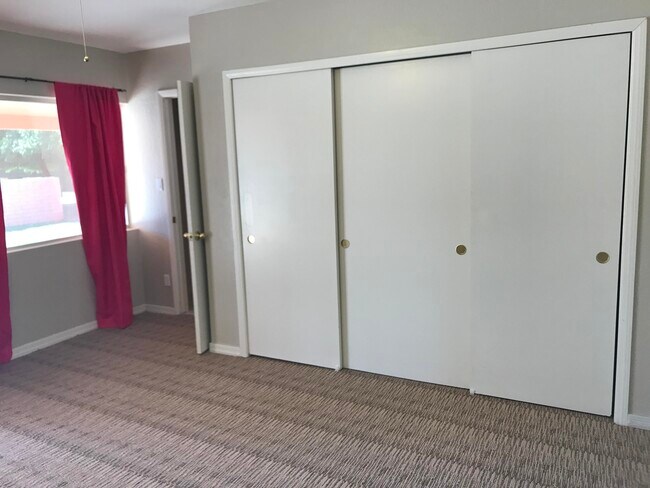 Building Photo - 12018 N Hayden Rd