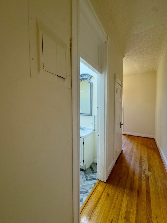 Building Photo - 2811 N Calvert St