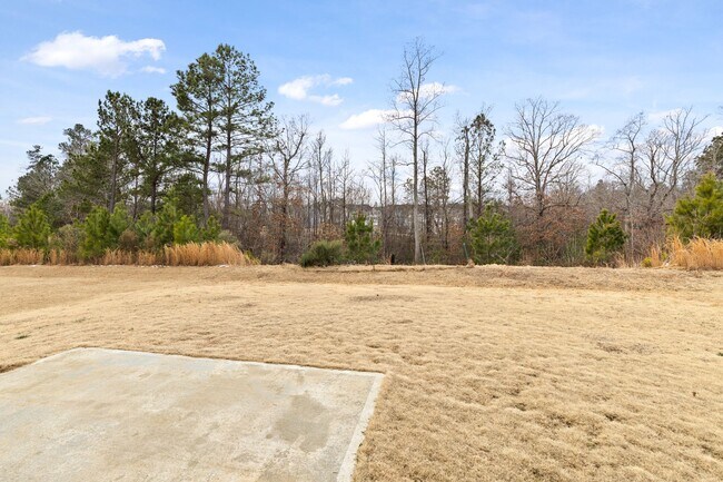 Building Photo - 4 Bed, 2.5 Bath, 2 Car Garage Near Everyth...
