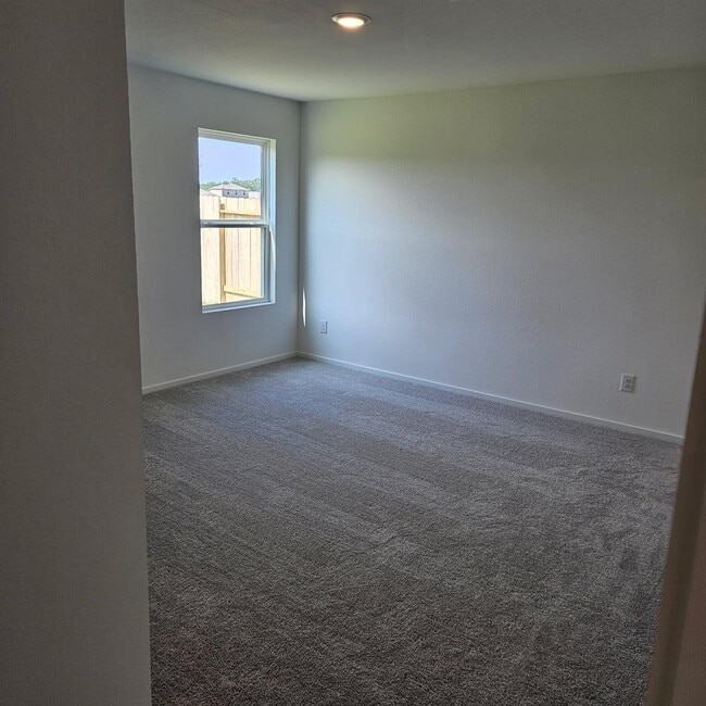 Building Photo - 25415 Birch St