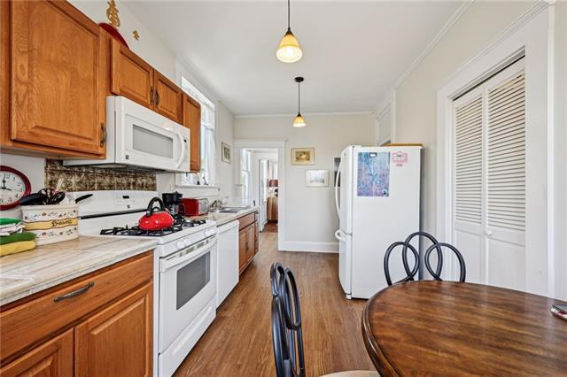 Building Photo - 2525 Broadway St