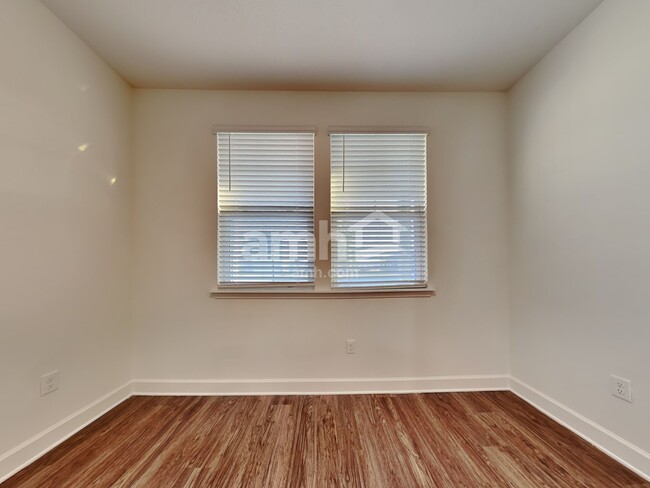 Building Photo - 11482 Fox Hollow Ct