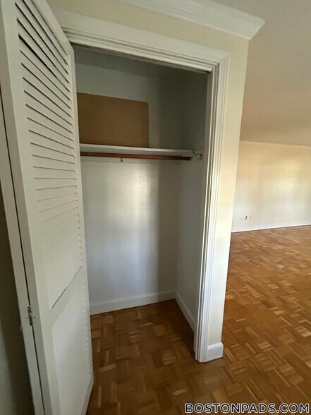 Building Photo - 38 Worthen Rd