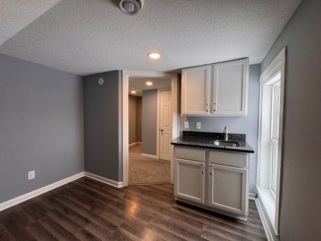 Building Photo - AVAILABLE NOW! Large 3 Bedroom, 2 Bathroom, with Extra Rooms and Two Car Garage in Anoka