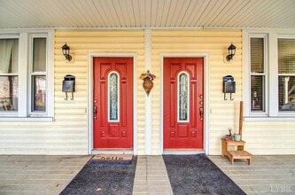 Building Photo - 1331 Ruffner Pl