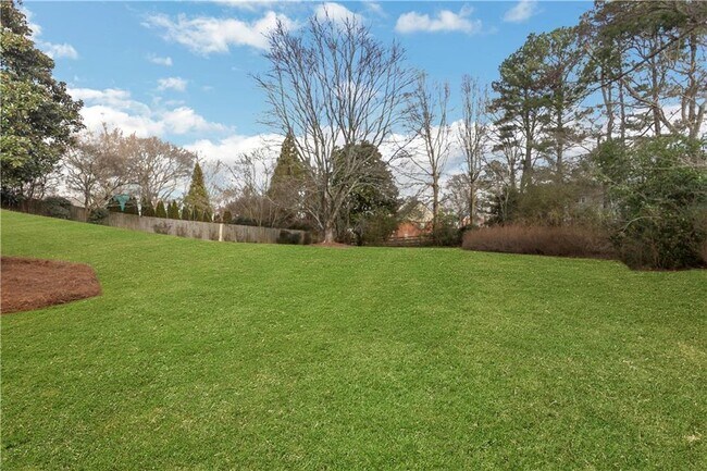 Building Photo - 600 Rounsaville Rd