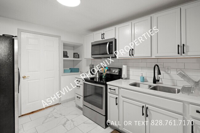 Building Photo - 27 Poplar Ln