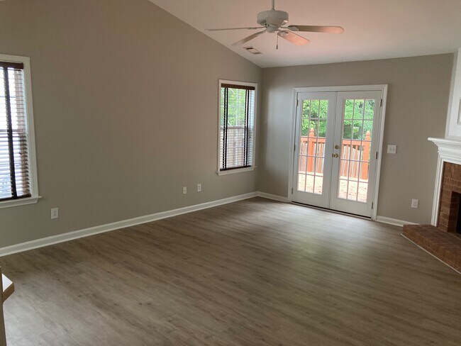 Building Photo - 2328 Leacroft Way