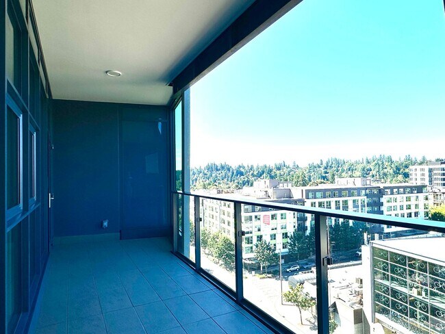 Building Photo - 1Bd/1.5Ba Bellevue Condo