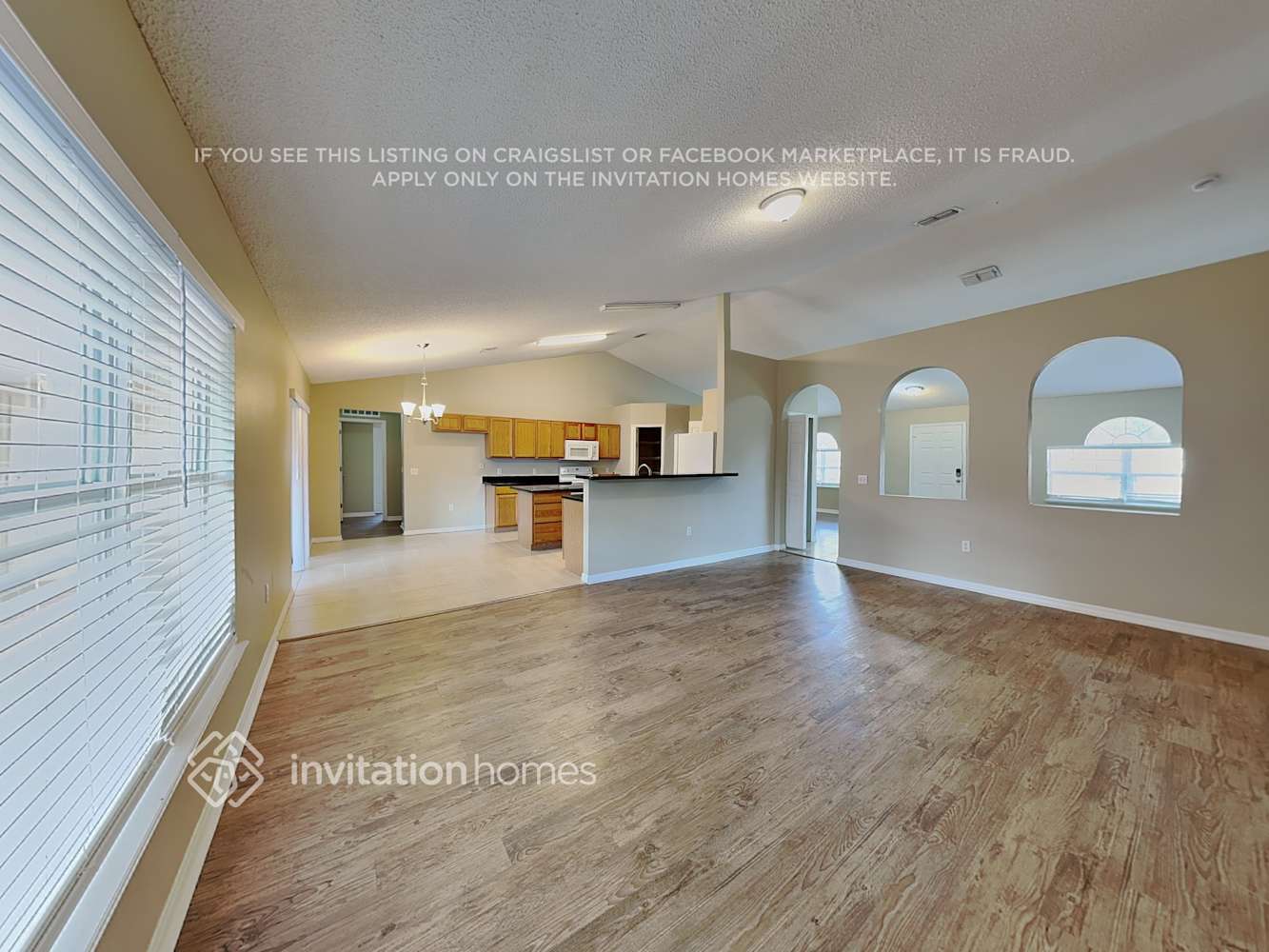 Building Photo - 1130 St Tropez Ct