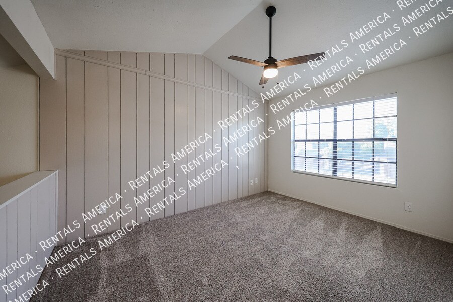 Building Photo - 6609 W Kingston Ln