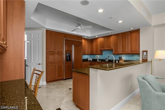 Building Photo - 8787 Bay Colony Dr