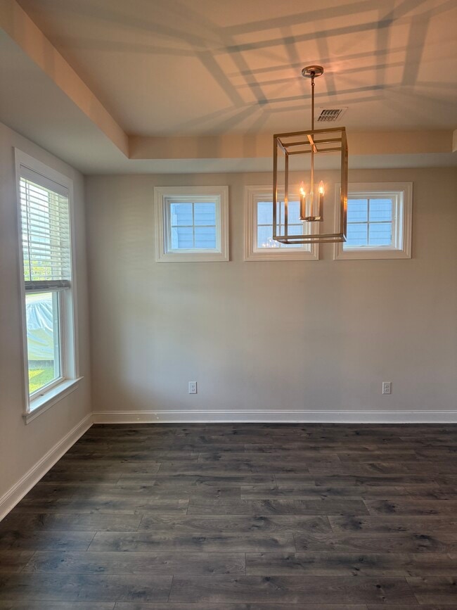 Building Photo - 227 Bering Ln