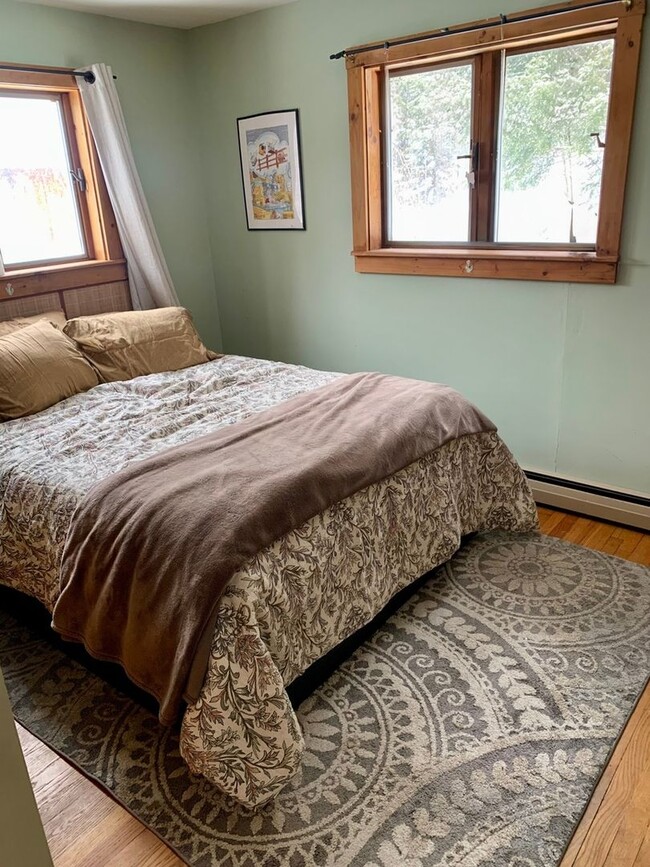 Building Photo - Charming 3BR House in Granville
