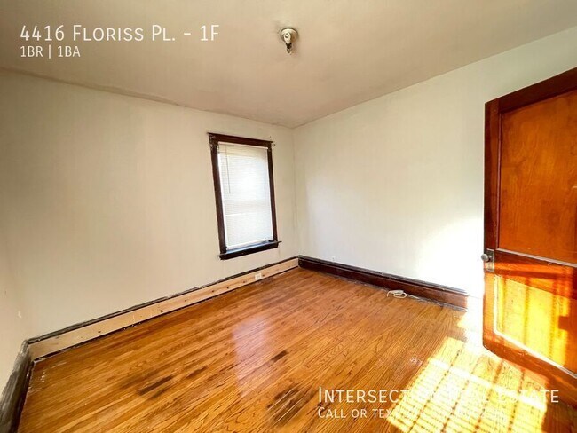Building Photo - 4416 Floriss Pl
