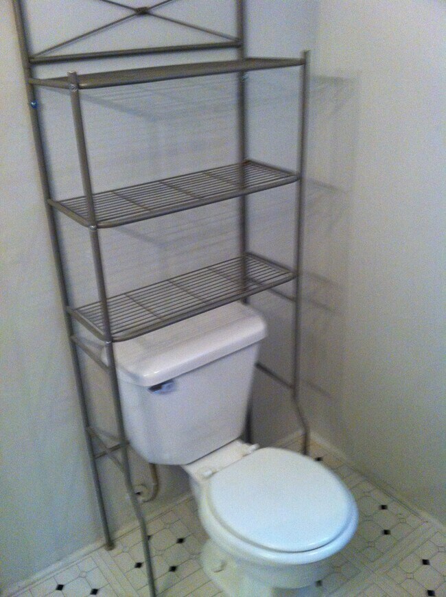 Building Photo - 10863 Main St