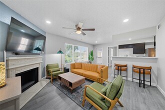 Building Photo - 2750 Holly Hall St