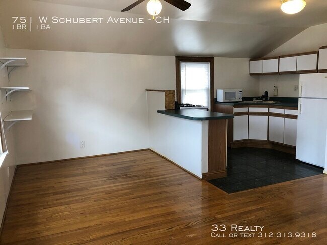 Building Photo - Great 1 Bed Coach House in Heart of LP!