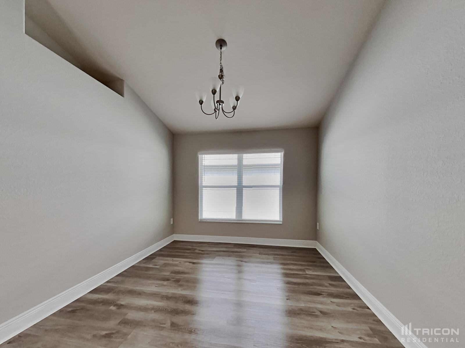 Building Photo - 387 Buchannan Dr