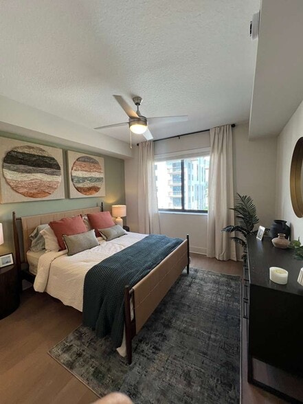 Building Photo - 6830 SW 30th St