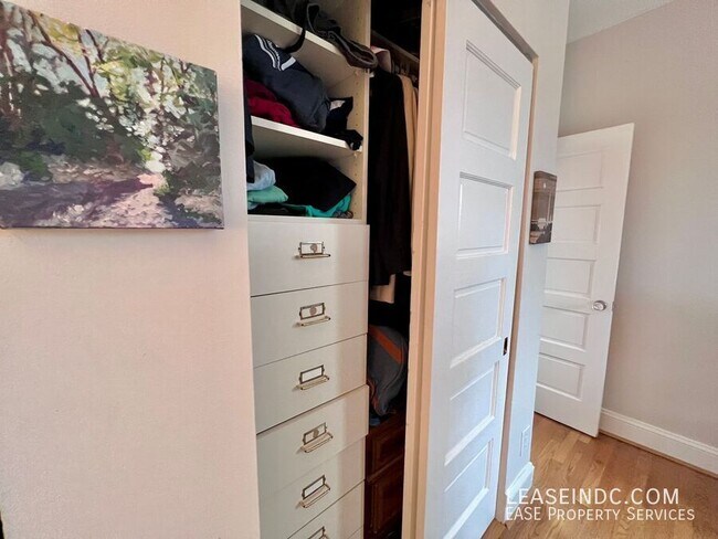 Building Photo - 1725 P St NW