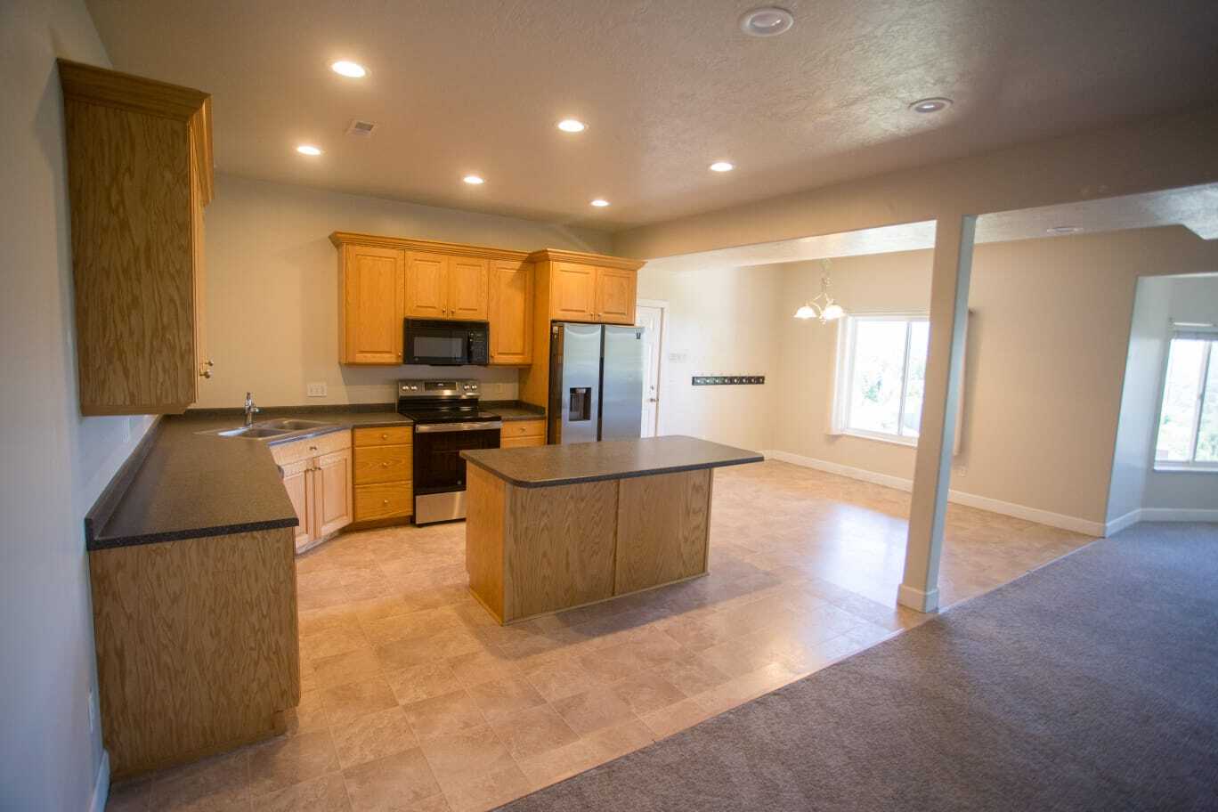 Building Photo - 1364 Northridge Dr
