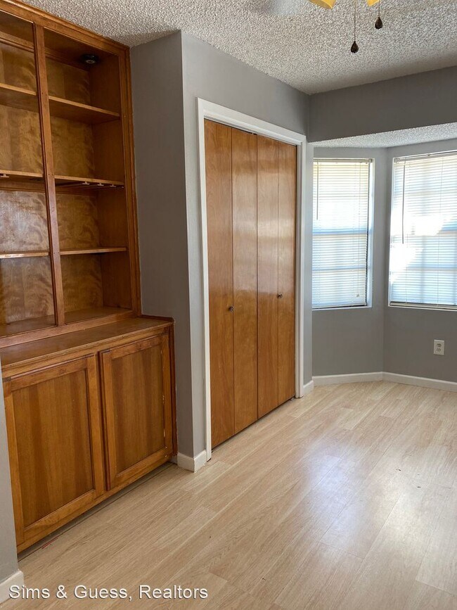 Building Photo - 4 br, 2 bath House - 5403 Lancaster