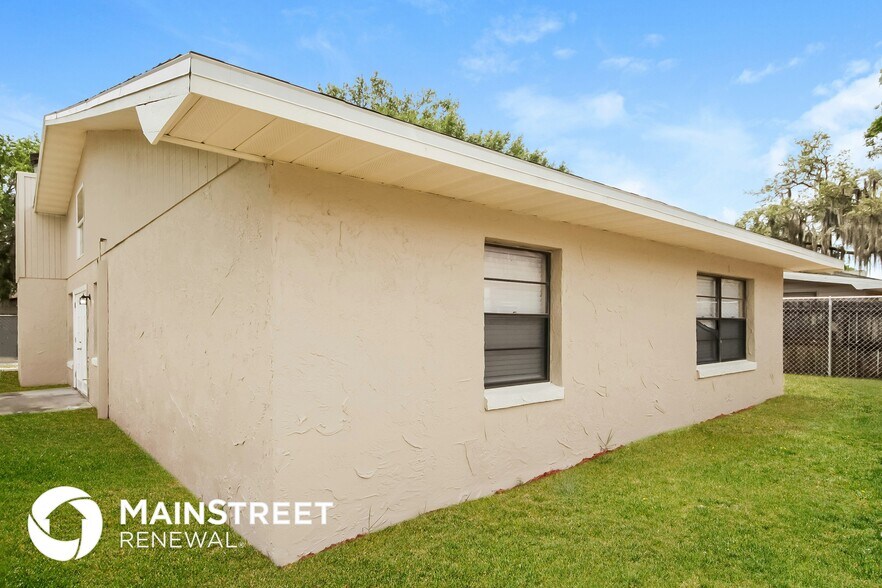 Building Photo - 3235 Timberline Rd