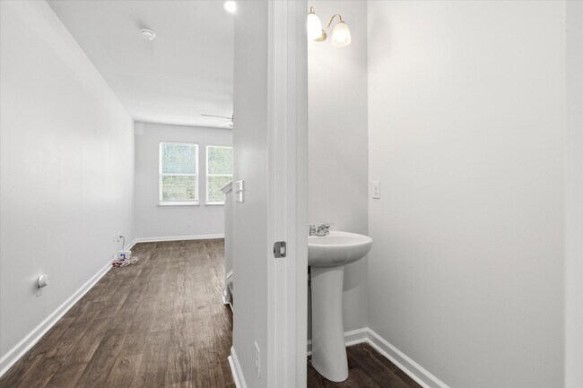 Building Photo - 9773 Roseberry St