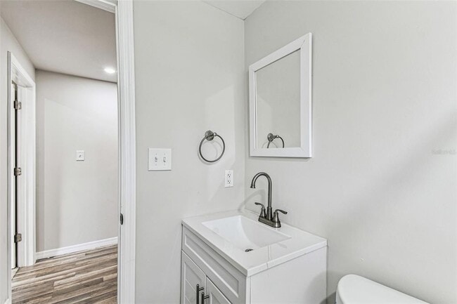 Building Photo - 1006 E 26th Ave