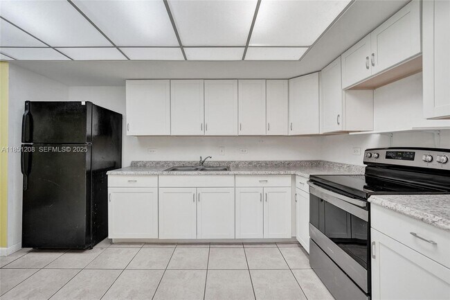 Building Photo - 1201 S Ocean Dr