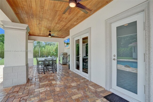 Building Photo - 5963 NW 75th Way