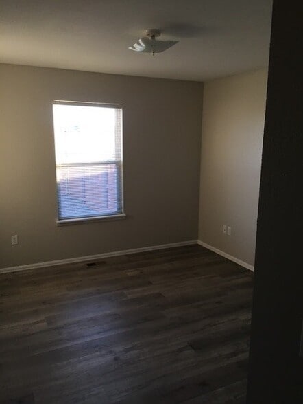 Building Photo - 96 E Spaulding Ave